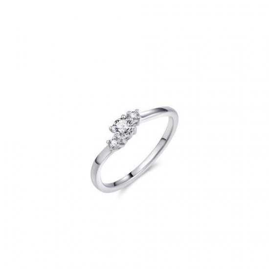 Zilveren ring met 3 zirconia&#39;s - 235800