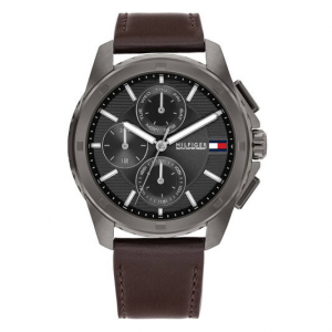 Tommy Hilfiger heren horloge Walker zwarte chrono plaat en bruin lederen band 5 bar - 2009491 Tommy Hilfiger heren horloge Walker zwarte chrono plaat en bruin lederen band 5 bar - 2009491