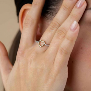 ZINZI Ring met verguld hartje en zirconia - 2009540 ZINZI Ring met verguld hartje en zirconia - 2009540